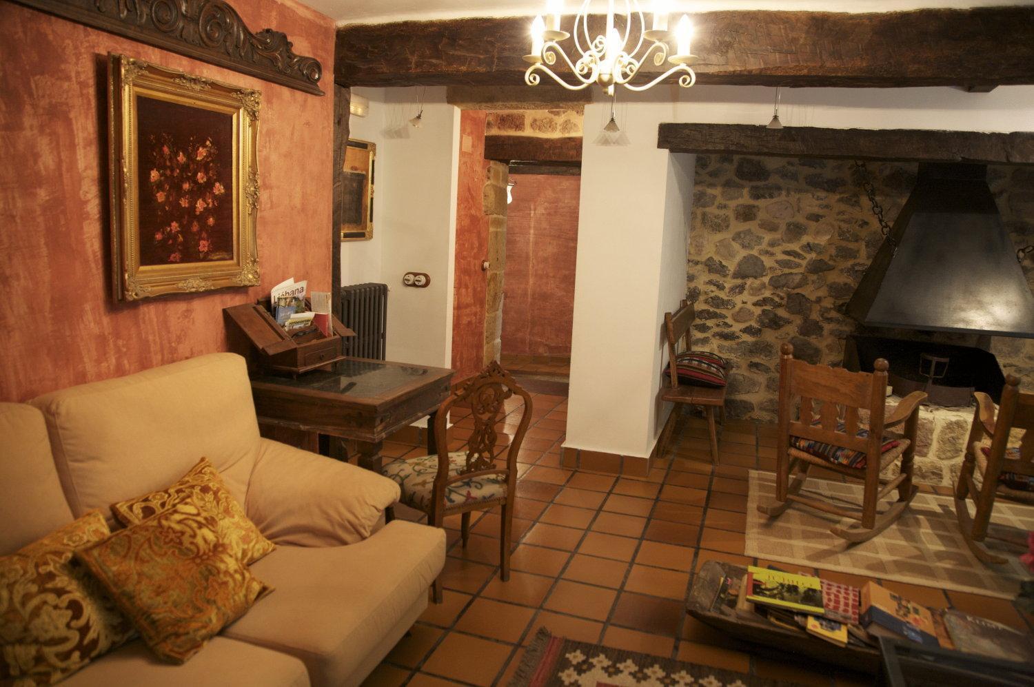 Отель Casona De Сан-Панталеон-де-Арас Экстерьер фото